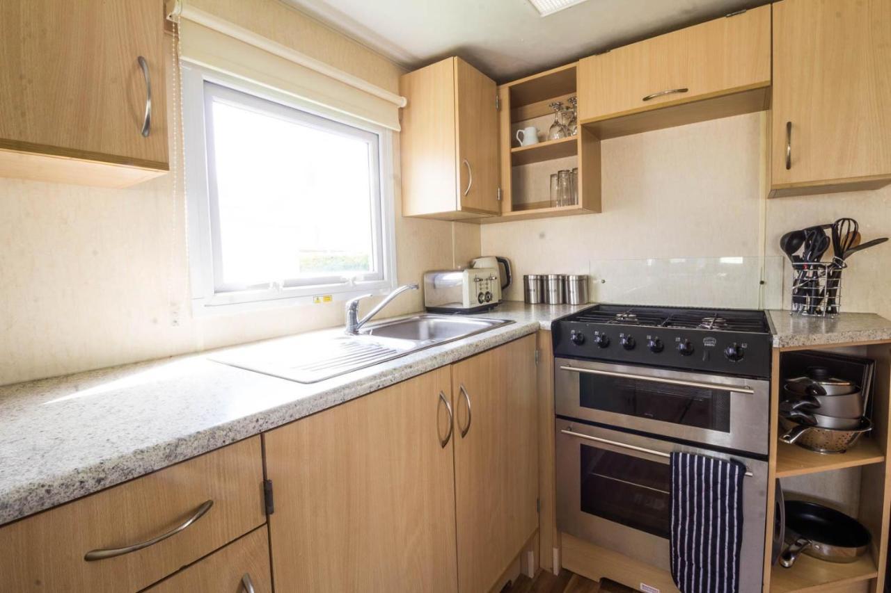 Lovely 3 Bed, 8 Berth Caravan For Hire In Skegness, Lincolnshire Ref 35120Sd Лаут Экстерьер фото